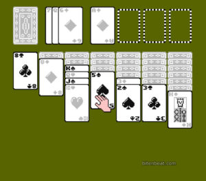 Gameplay featuring the gray card back in Solitaire.