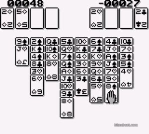 A game of FreeCell in the Game Boy version of Solitaire FunPak